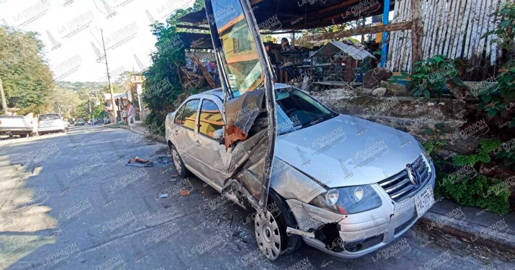 Autobús sin frenos causa Pánico en Cerro Azul Autobús sin frenos causa Pánico en Cerro Azul