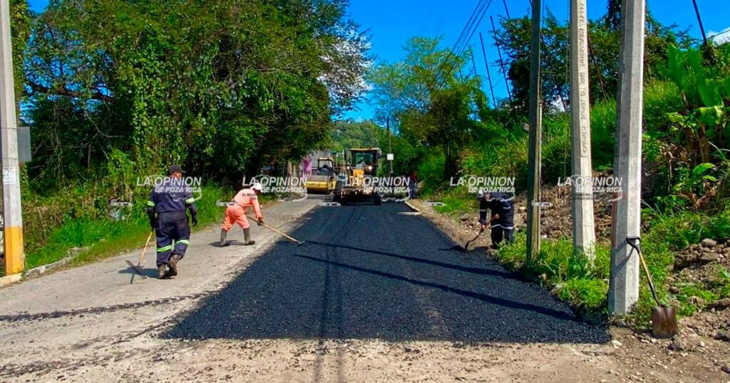 Refuerzan el programa de bacheo en colonias de la ciudad Refuerzan el programa de bacheo en colonias de la ciudad
