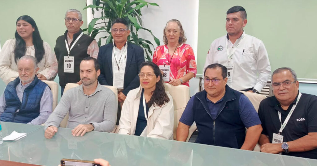 Industriales del Bruno Pagliai denuncian ante la Fiscalía Anticorrupción al Fondo del Futuro de Veracruz Industriales del Bruno Pagliai denuncian ante la Fiscalía Anticorrupción al Fondo del Futuro de Veracruz