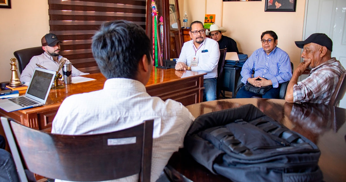 Atienden necesidades de Arroyo Florido Atienden necesidades de Arroyo Florido