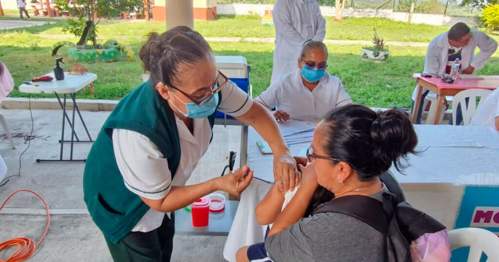 Caravana de la Salud llega a Carrillo Puerto y Santa Rosa de Gutiérrez Zamora Caravana de la Salud llega a Carrillo Puerto y Santa Rosa de Gutiérrez Zamora