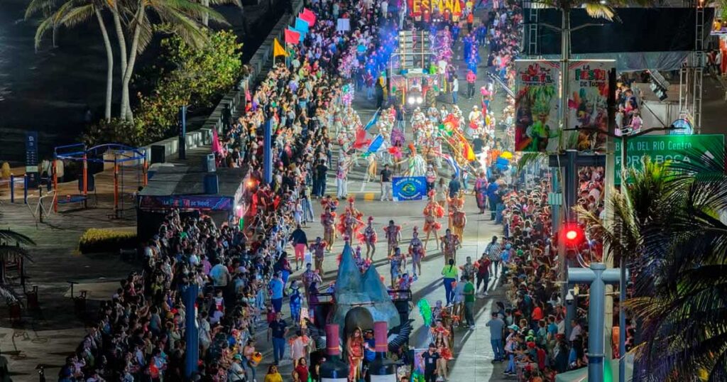 Carnaval de Veracruz deja derrama superior a mil millones de pesos y asistencia histórica Carnaval de Veracruz deja derrama superior a mil millones de pesos y asistencia histórica