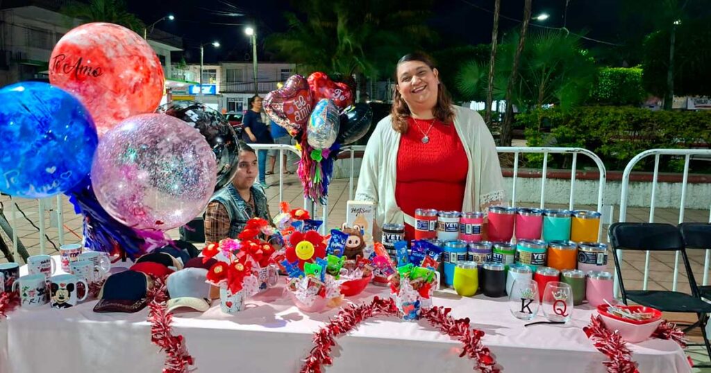 Artesanos y comerciantes locales participan en el “Mercadito del Amor” de San Rafael Artesanos y comerciantes locales participan en el “Mercadito del Amor” de San Rafael