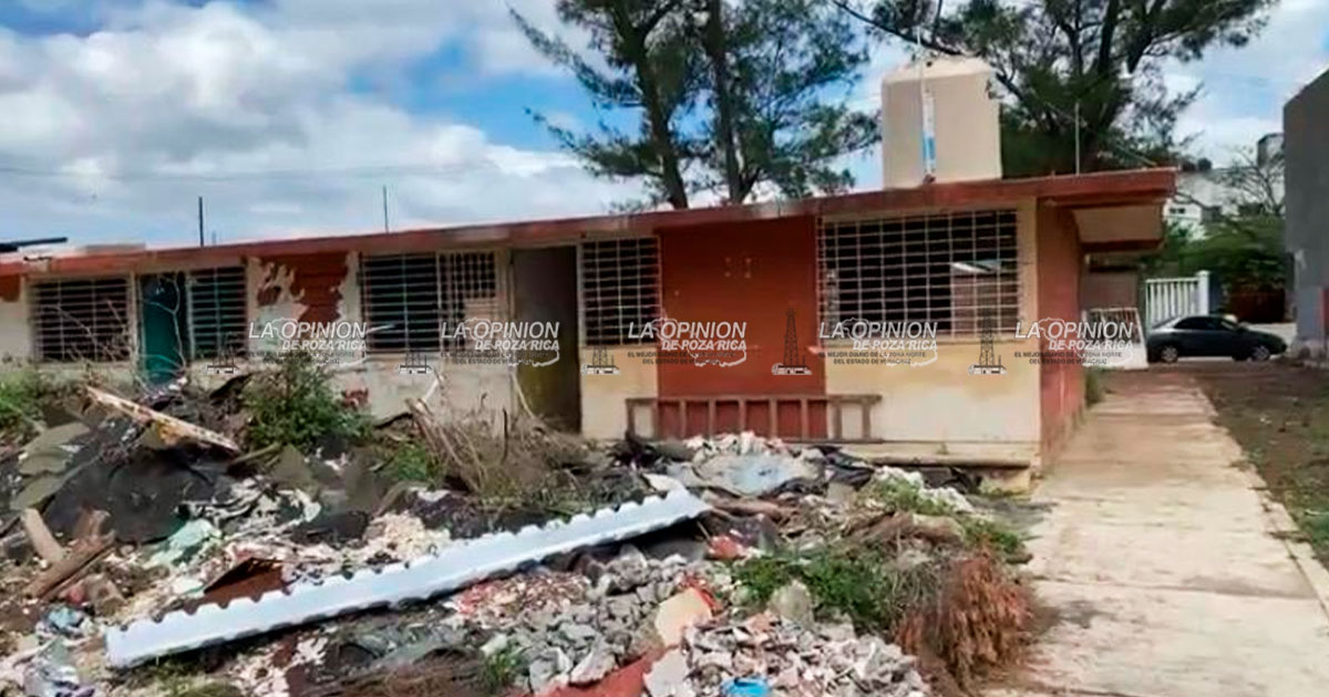 Toman clases en una biblioteca 75 alumnos de una primaria Toman clases en una biblioteca 75 alumnos de una primaria