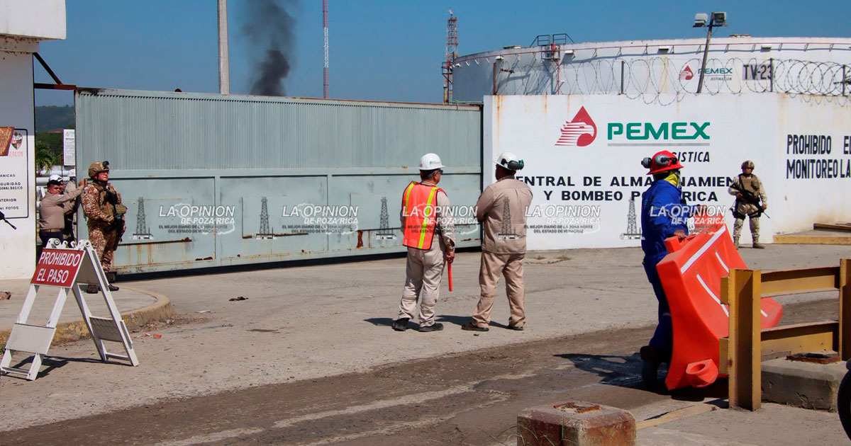 Realizan simulacro de emergencia en instalaciones de PEMEX en Poza Rica Realizan simulacro de emergencia en instalaciones de PEMEX en Poza Rica