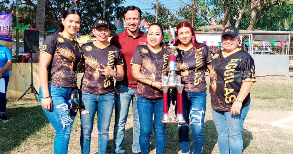 Liga Municipal de Softbol Femenil Poza Rica A.C. en honor a Tete Salas Liga Municipal de Softbol Femenil Poza Rica A.C. en honor a Tete Salas