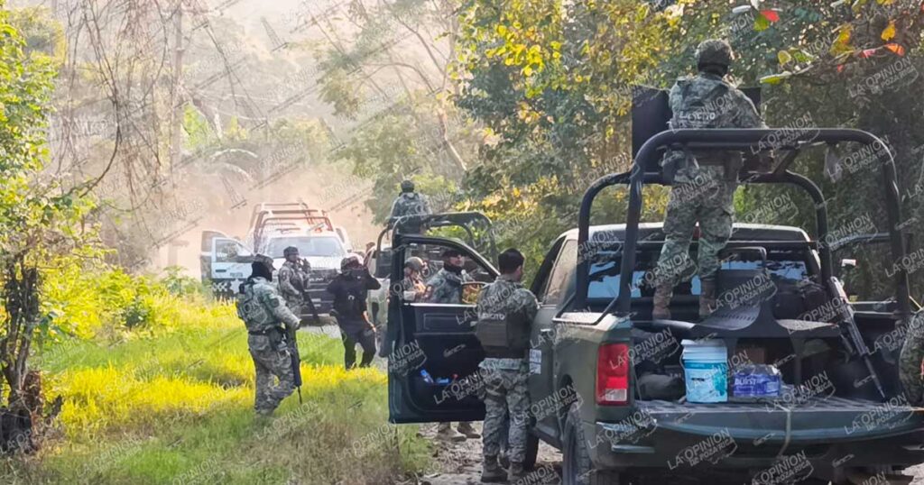 Abandonan camioneta robada de Mercado Libre Abandonan camioneta robada de Mercado Libre