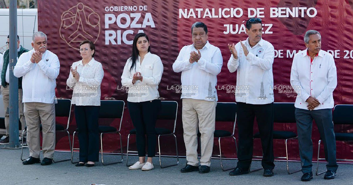 Conmemoran en Poza Rica el 220 aniversario del natalicio de Benito Juárez