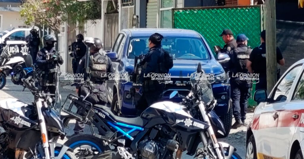 Autoridades federales catean predio Autoridades federales catean predio