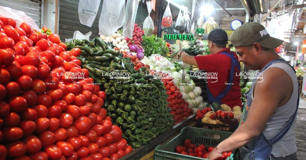 Carísimo el limón que vendedores de aguas frescas ya no ofrecen ese sabor Carísimo el limón que vendedores de aguas frescas ya no ofrecen ese sabor
