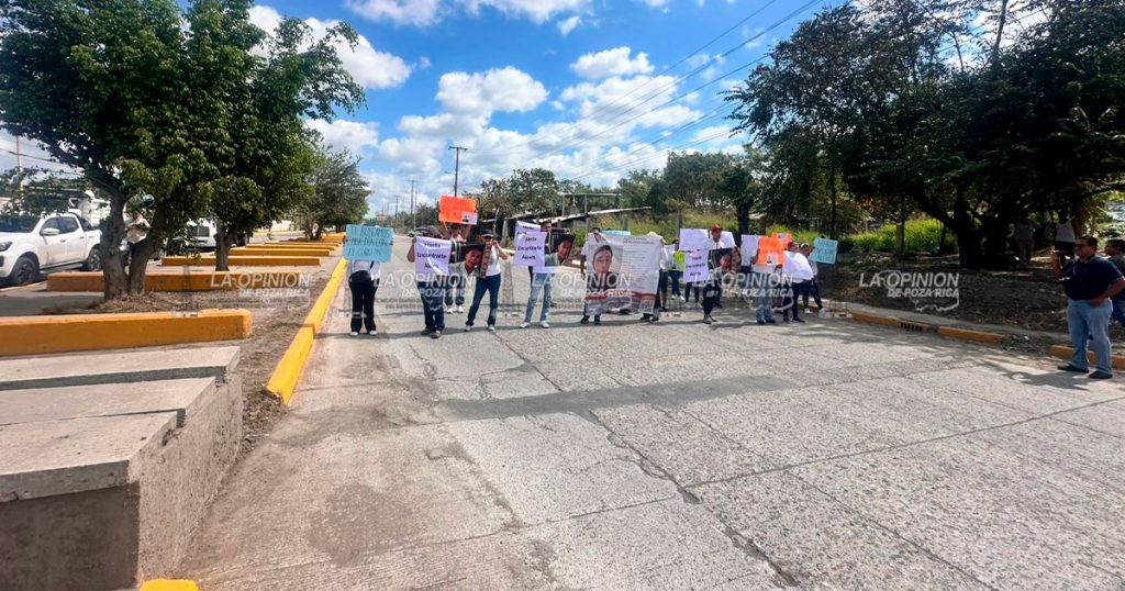 Familiares de Alexis Jasiel bloquean boulevard para exigir su localización