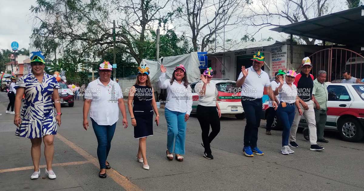 Celebran con vistoso desfile la llegada de la primavera Celebran con vistoso desfile la llegada de la primavera