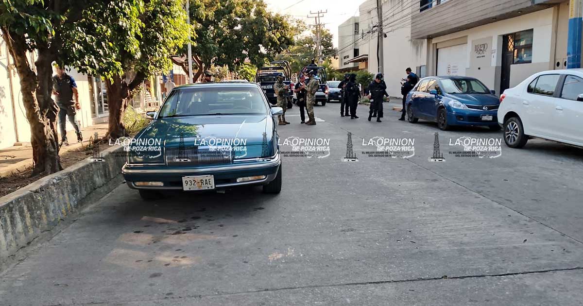 Aseguran auto con reporte de robo en EE. UU.