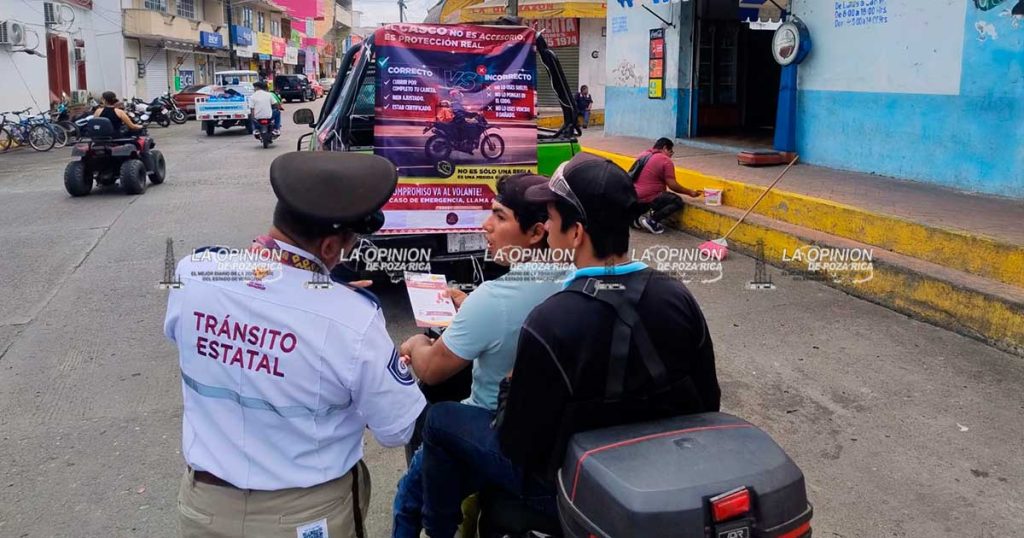 Motociclistas reciben llamado a priorizar el uso del casco en Gutiérrez Zamora Motociclistas reciben llamado a priorizar el uso del casco en Gutiérrez Zamora