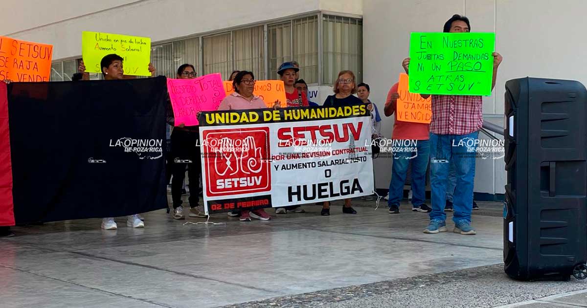 A horas de que estalle la huelga en la Universidad Veracruzana A horas de que estalle la huelga en la Universidad Veracruzana