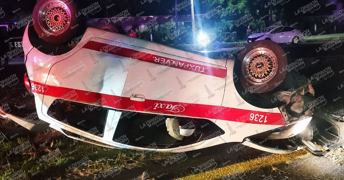 Brutal choque entre taxis en la México-Tuxpan Brutal choque entre taxis en la México-Tuxpan