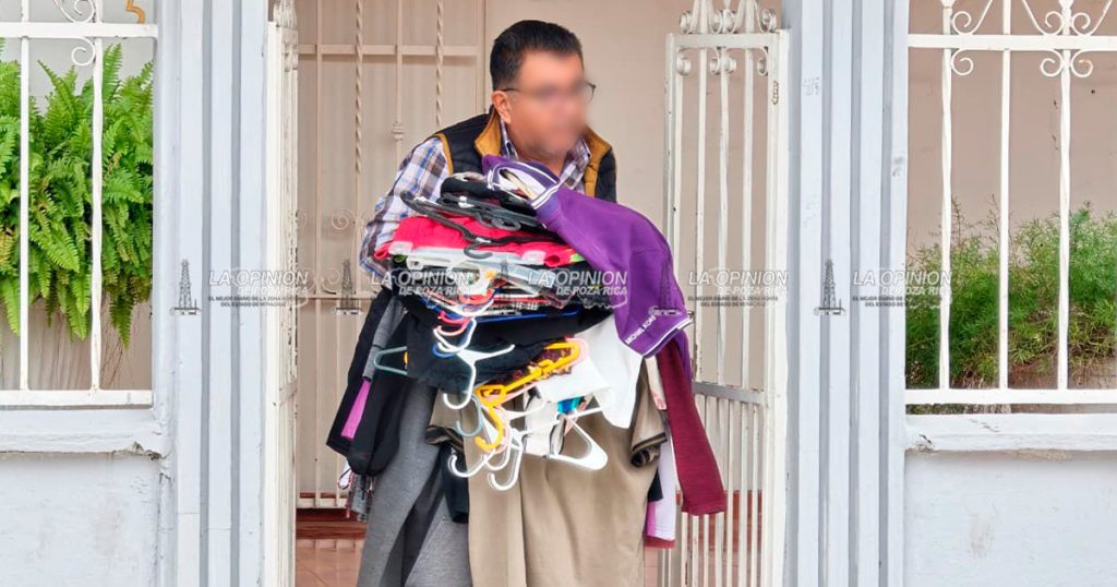 Ejecutan orden de desalojo en vivienda Ejecutan orden de desalojo en vivienda