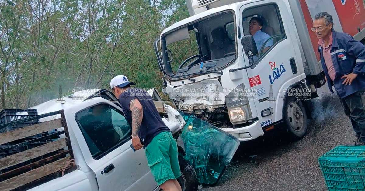 ¡Dos prensados en fuerte choque! ¡Dos prensados en fuerte choque!