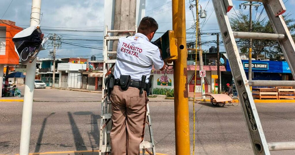 Fortalece Tránsito del Estado la vialidad segura en Poza Rica Fortalece Tránsito del Estado la vialidad segura en Poza Rica
