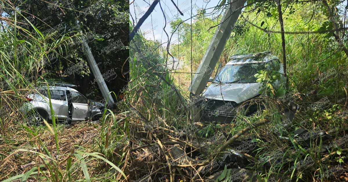Mujer al volante terminó en un barranco Mujer al volante terminó en un barranco
