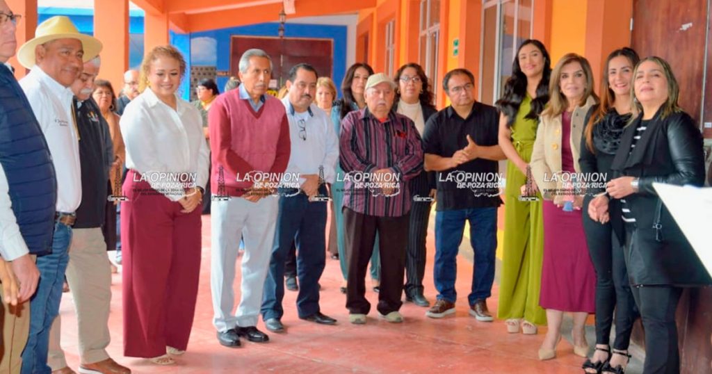 Inauguran la exposición fotográfica “Identidad que nos une” Inauguran la exposición fotográfica “Identidad que nos une”