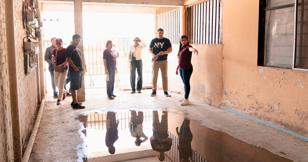 Estado y Municipio atiende drenajes Estado y Municipio atiende drenajes