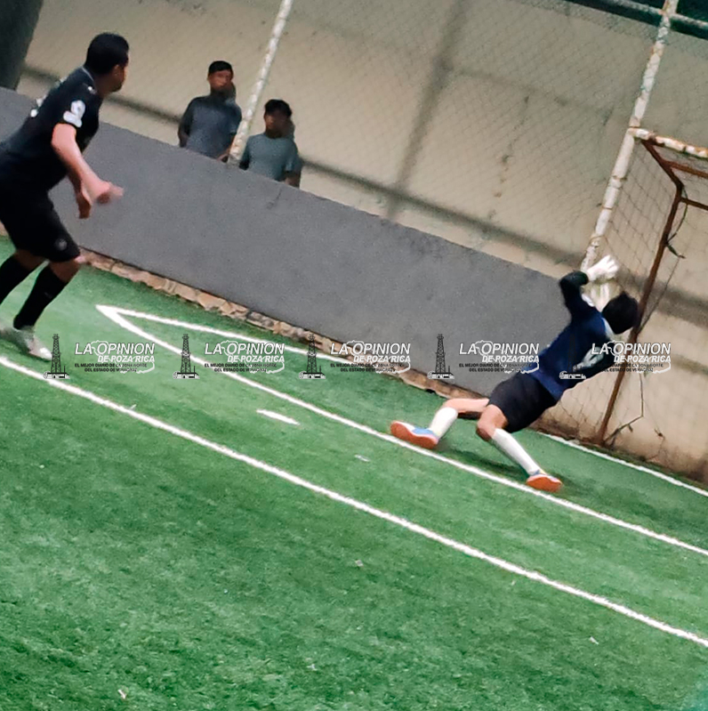 Record3 Publicidad se corona campeón empresarial en la temporada Clausura 2026 de la cancha del Casino Obrero Petrolero de Poza Rica.