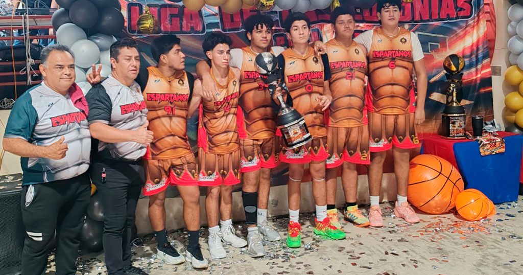 ¡Se conocen a los reyes y reinas del basquetbol de Poza Rica!