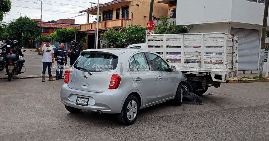 Se voló el alto y lo chocaron Se voló el alto y lo chocaron