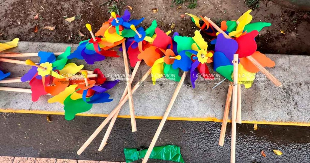 Realizan acciones de embellecimiento en el Parque Juárez Realizan acciones de embellecimiento en el Parque Juárez