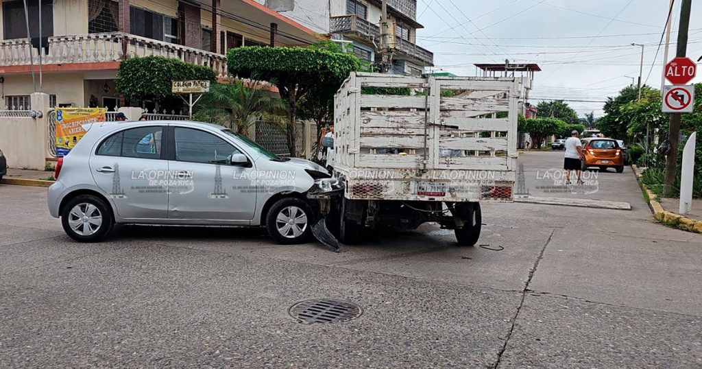 Se voló el alto y lo chocaron Se voló el alto y lo chocaron