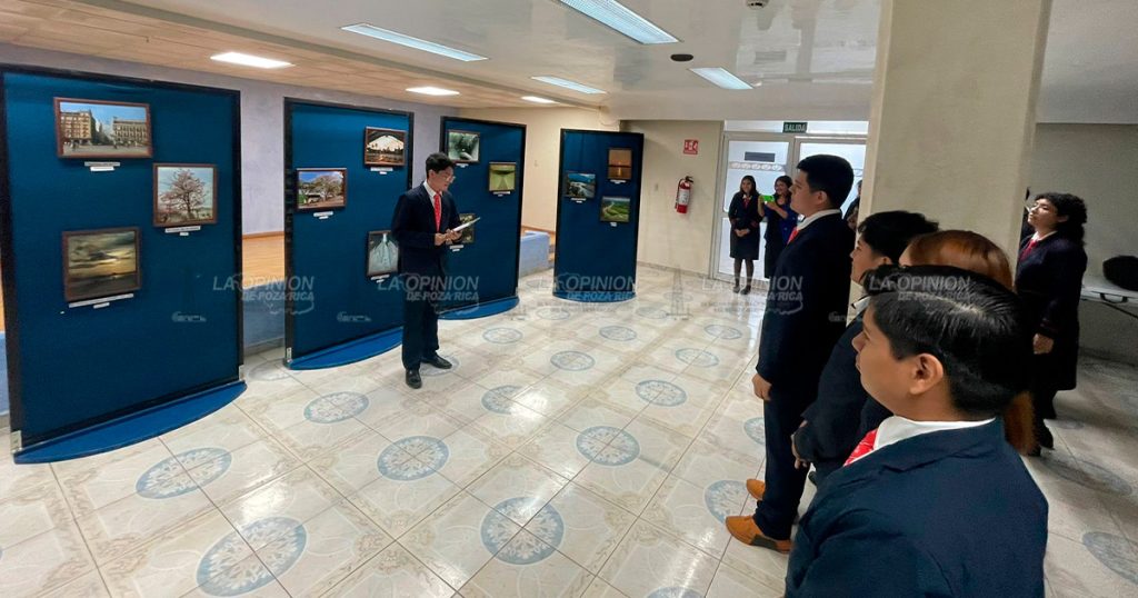 Alumnos revelan prácticas de foto Alumnos revelan prácticas de foto