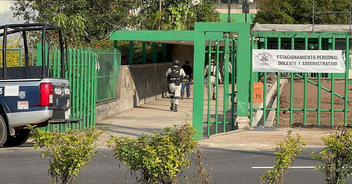 Refuerzan seguridad en bachillerato por amenaza escrita Refuerzan seguridad en bachillerato por amenaza escrita