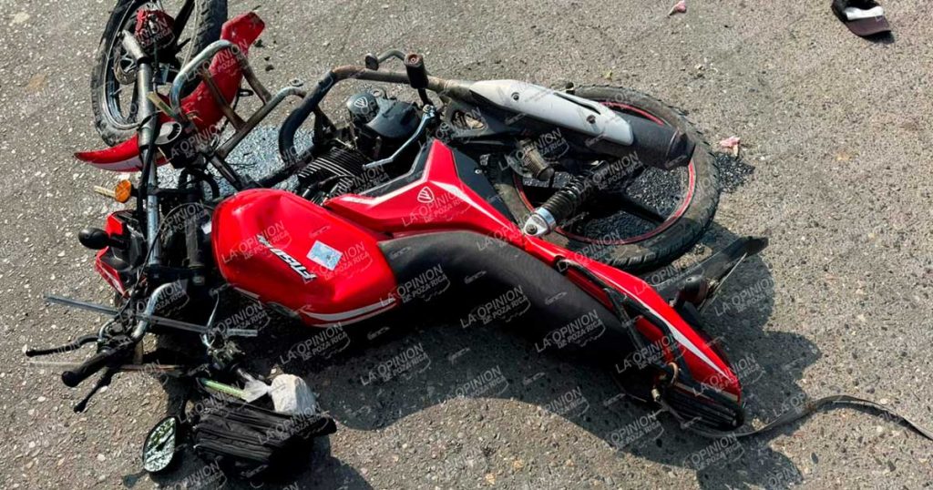 Muere mototortillero tras un Moto vs. Auto Muere mototortillero tras un Moto vs. Auto