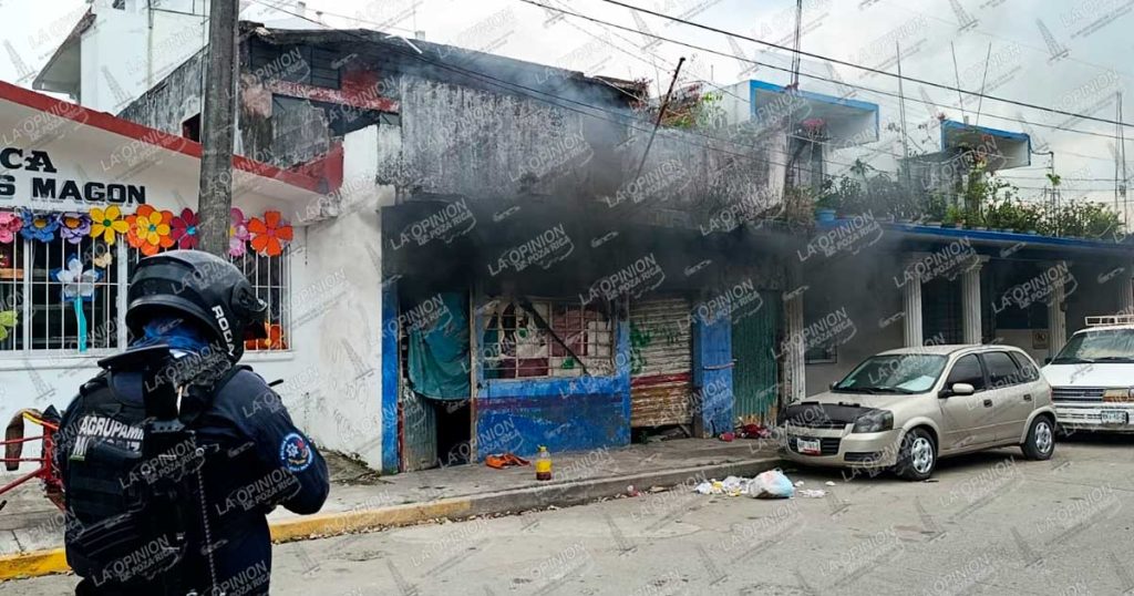 Incendia su propia vivienda Incendia su propia vivienda