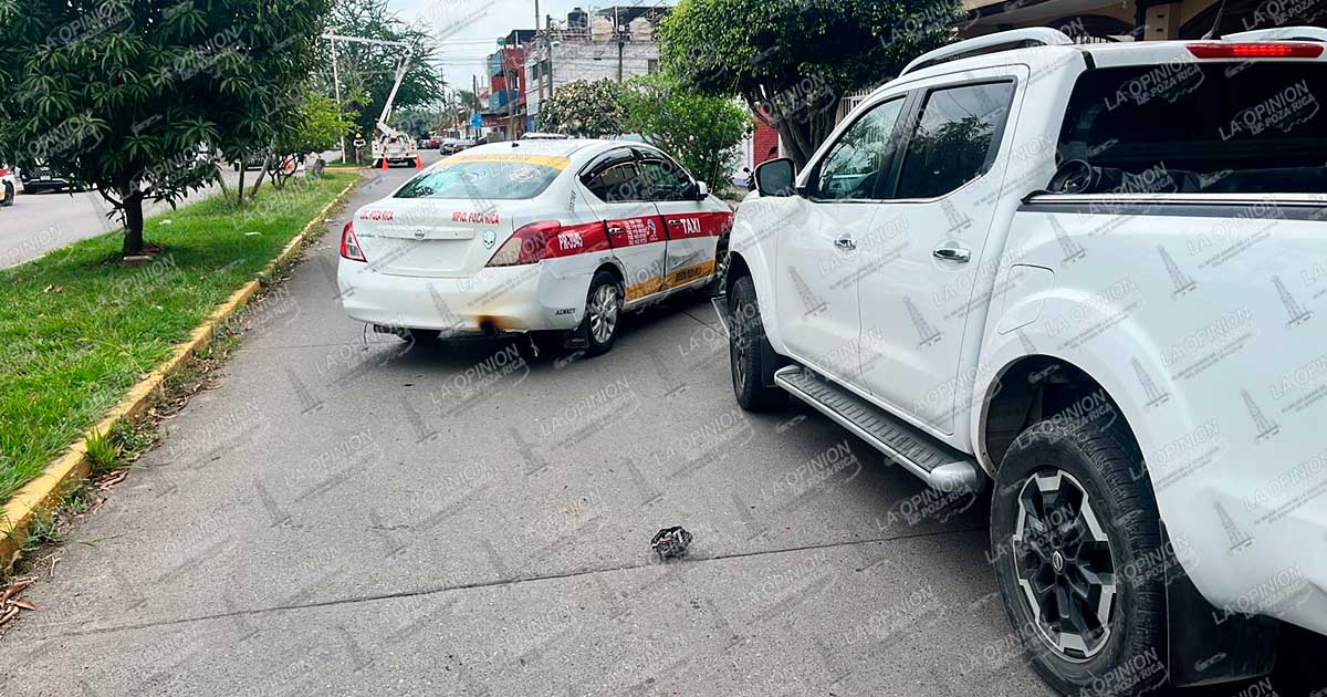 Chocan a taxista "La Bestia" Chocan a taxista "La Bestia"