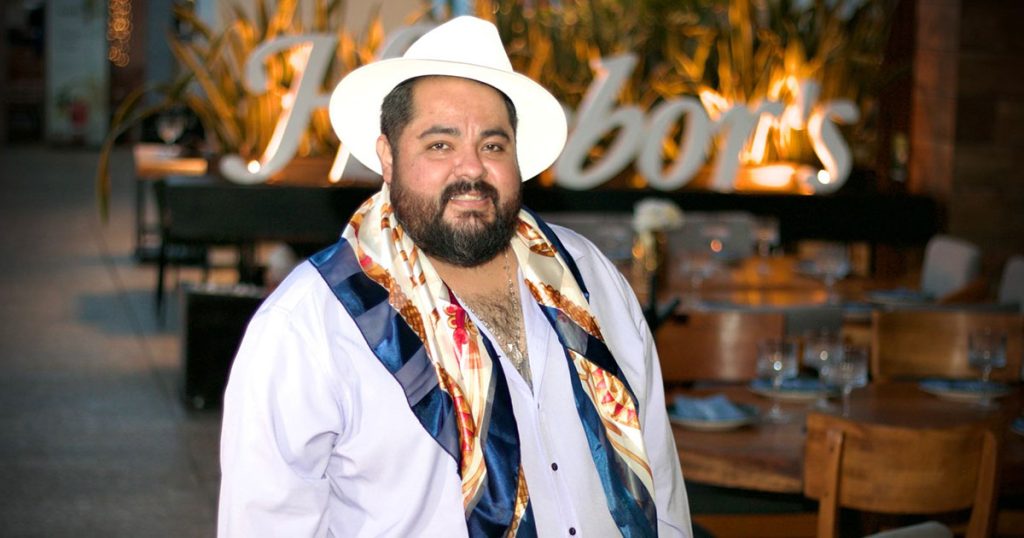 "Pavarottísimo” en el Foro Boca un deleite en la voz del tenor Oskar Guiot "Pavarottísimo” en el Foro Boca un deleite en la voz del tenor Oskar Guiot