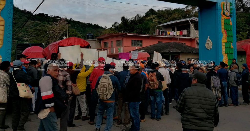 Bloqueo y marcha por la elección de agentes
