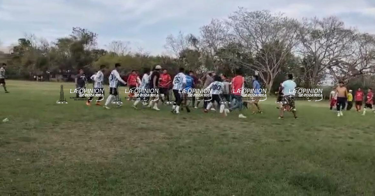 Encuentro de fútbol termina en batalla campal