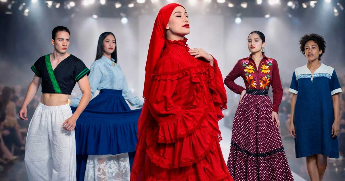 Histórica pasarela de moda en Centro Histórico