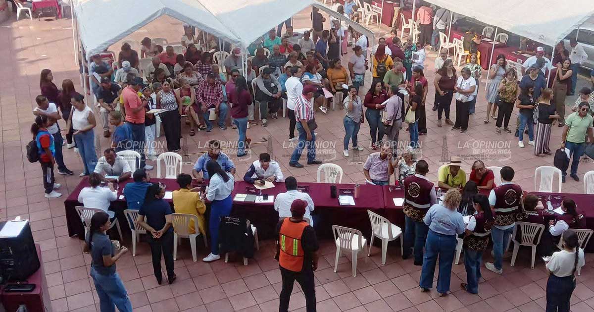 Múltiples servicios con el programa La Niñez en tu Colonia Múltiples servicios con el programa La Niñez en tu Colonia