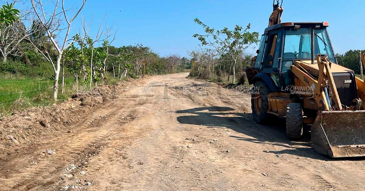 REHABILITAN CARRETERA A PLAYA CHAPARRALES REHABILITAN CARRETERA A PLAYA CHAPARRALES