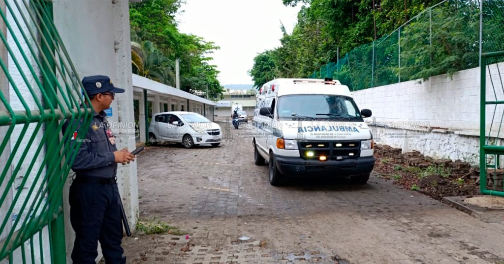 Cae trabajador de tres metros