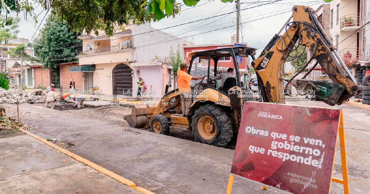 Avanza programa de bacheo en Poza Rica; atienden calles del primer cuadro
