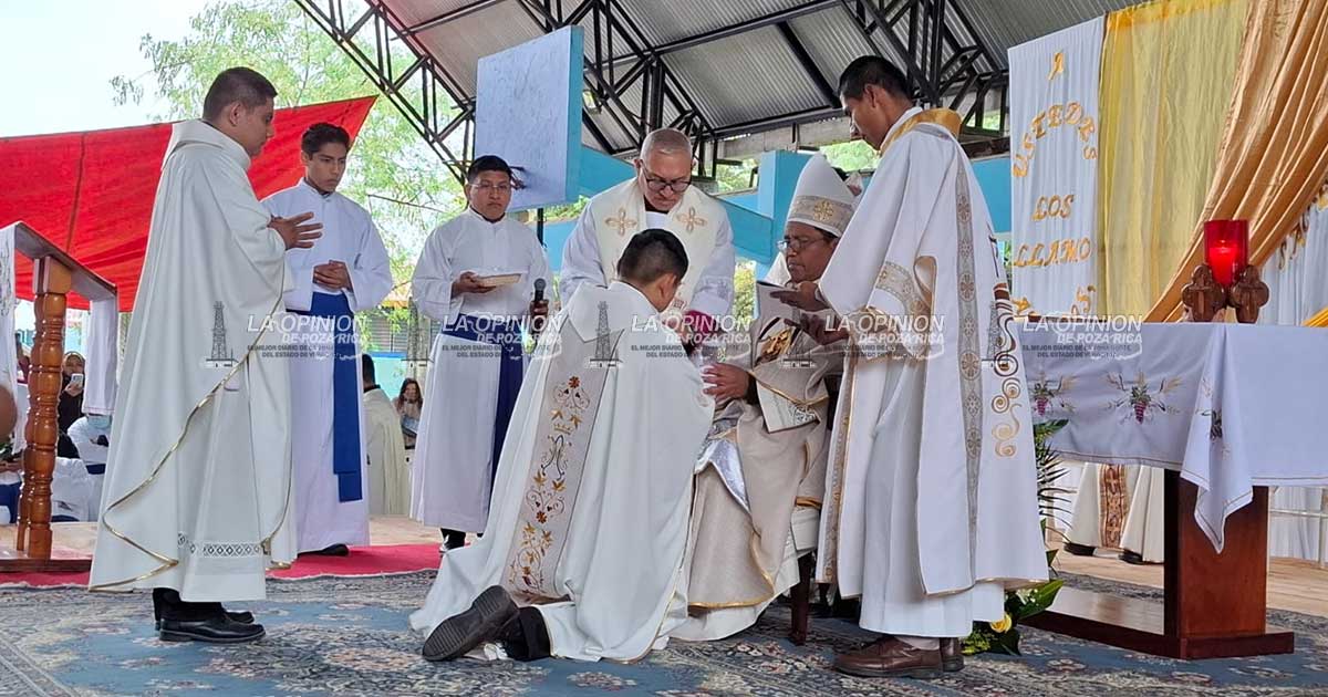 Conmemoran católicos el Día del Sacerdocio Conmemoran católicos el Día del Sacerdocio