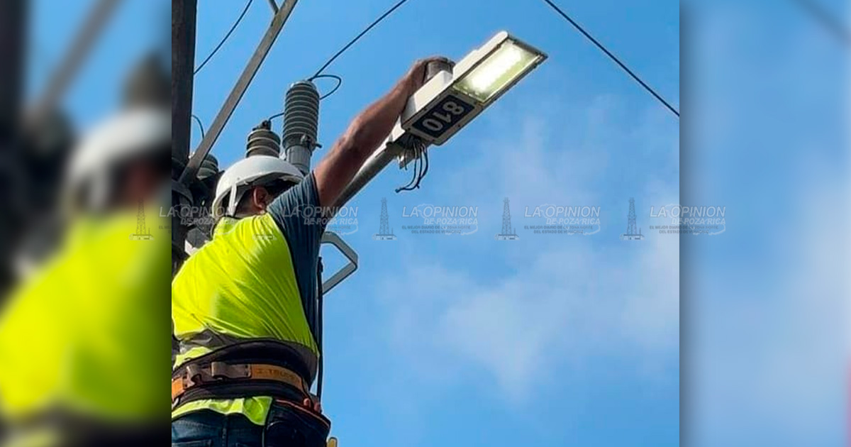 Mejoran el alumbrado público con más de mil 200 luminarias Mejoran el alumbrado público con más de mil 200 luminarias