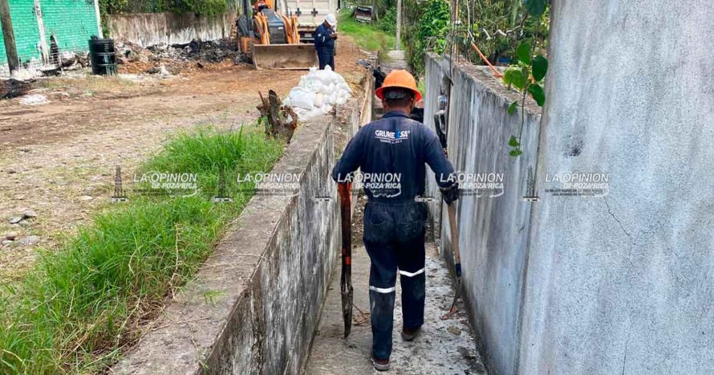 Limpieza de viviendas y cárcamos por brote de hidrocarburo Limpieza de viviendas y cárcamos por brote de hidrocarburo