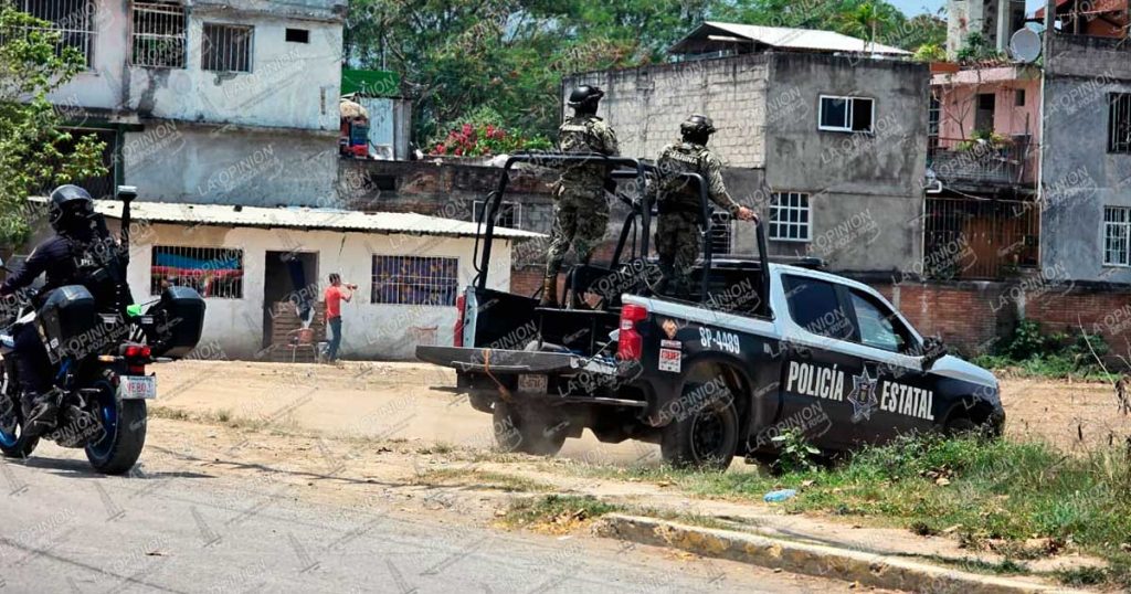 Despliegue policiaco por gente armada Despliegue policiaco por gente armada