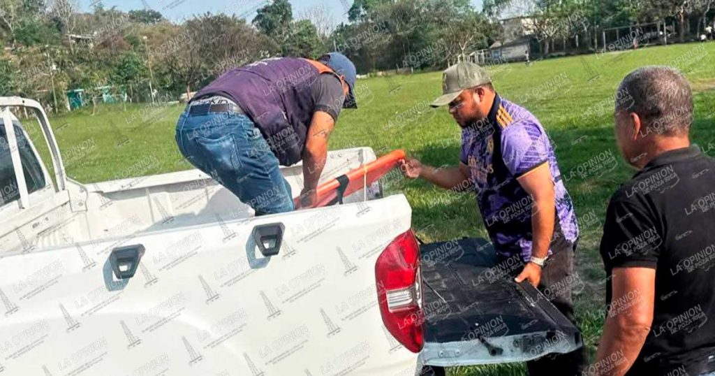 Atienden fuga de gas en vivienda Atienden fuga de gas en vivienda