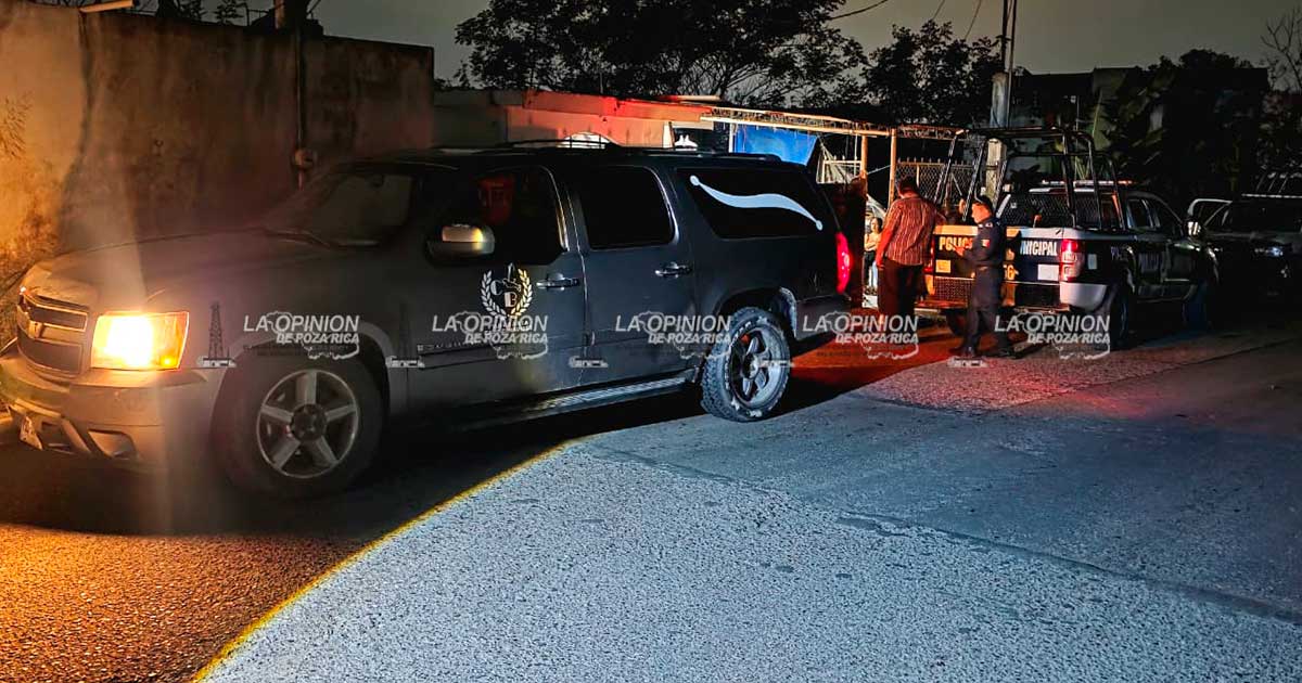 Menor sale por la puerta falsa Menor sale por la puerta falsa